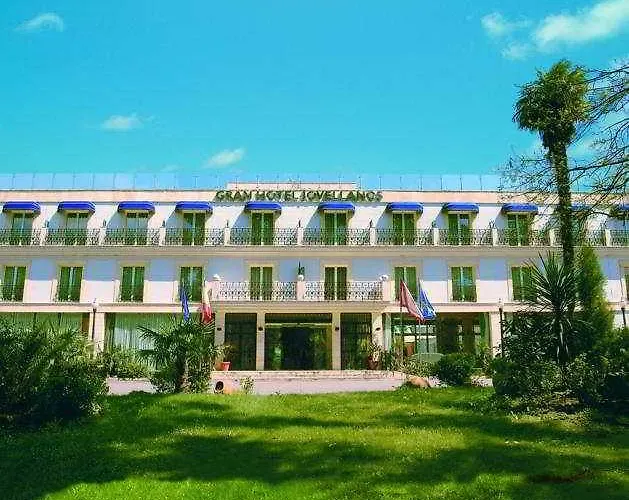 Ξενοδοχείο Gran Jovellanos 4*